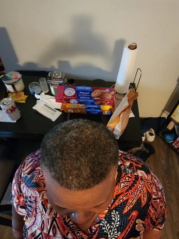 Marv's Barber Salon — Barber shop in Milwaukee